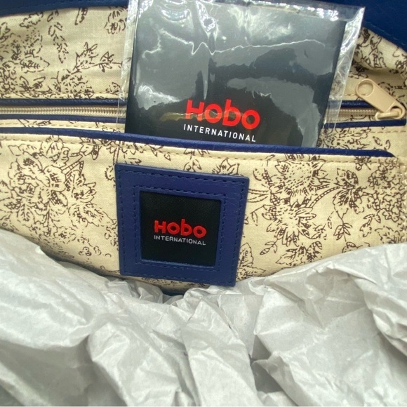 NWOT Hobo International Royal Blue Slouch Pebbled Leather Bag. Large size - Picture 6 of 11